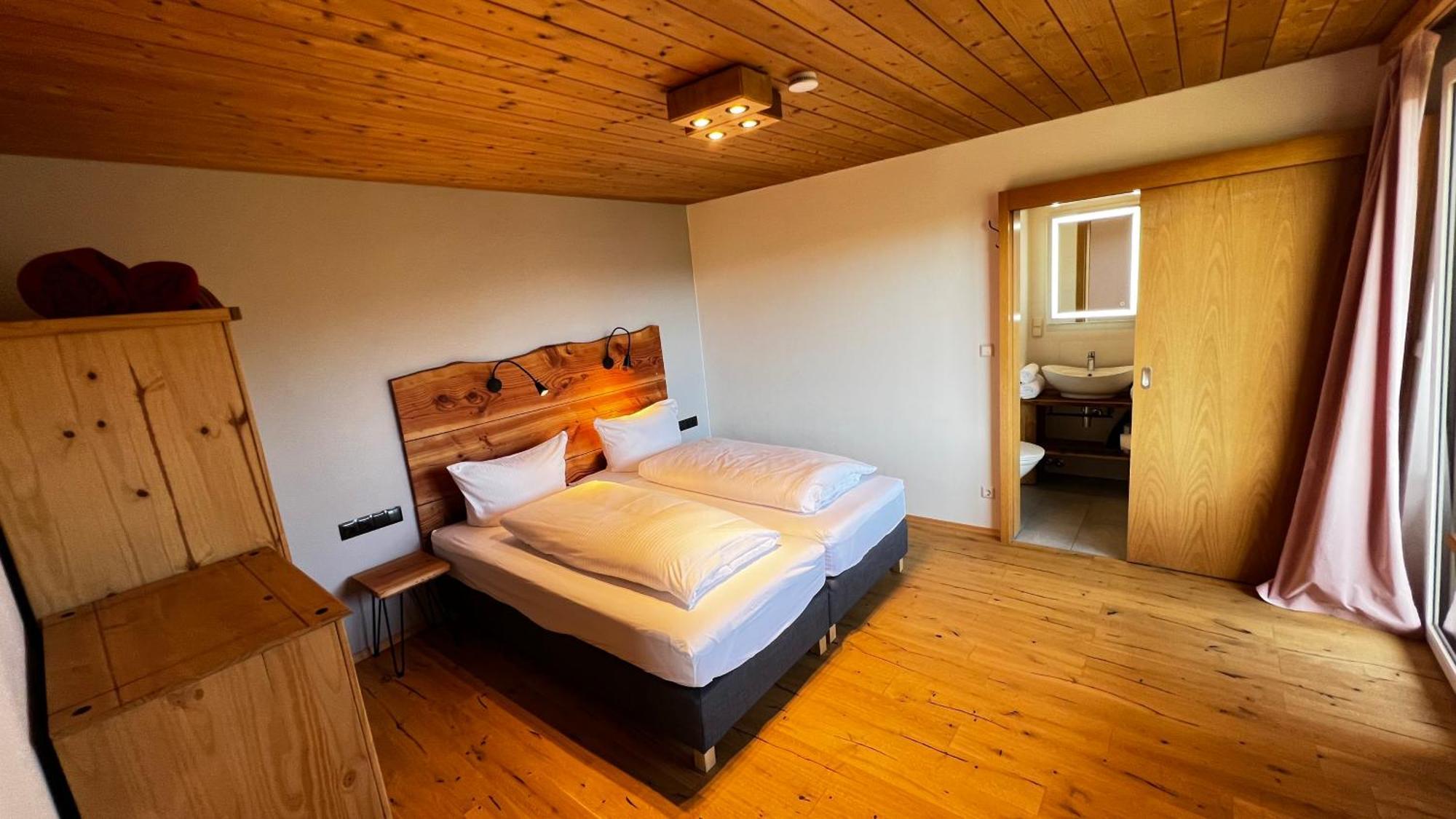 Boutique Hotel And Apartments Pension Sternen Todtmoos Exterior foto